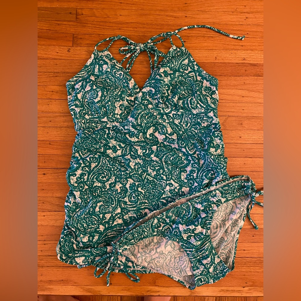 Teal and white maternity tankini